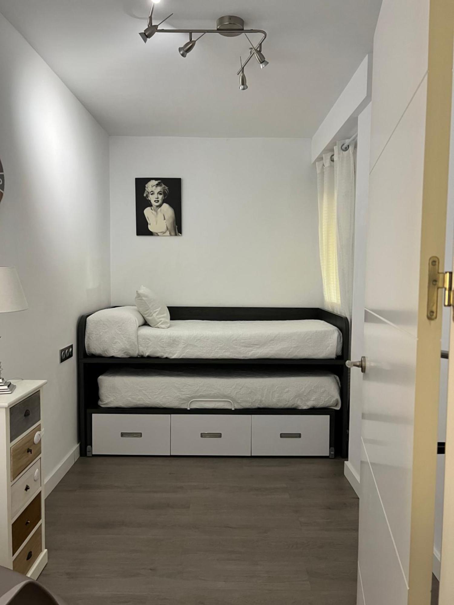 Nuevo!! Apartamento Lujo&Confort. Parking Sevilla Exteriör bild